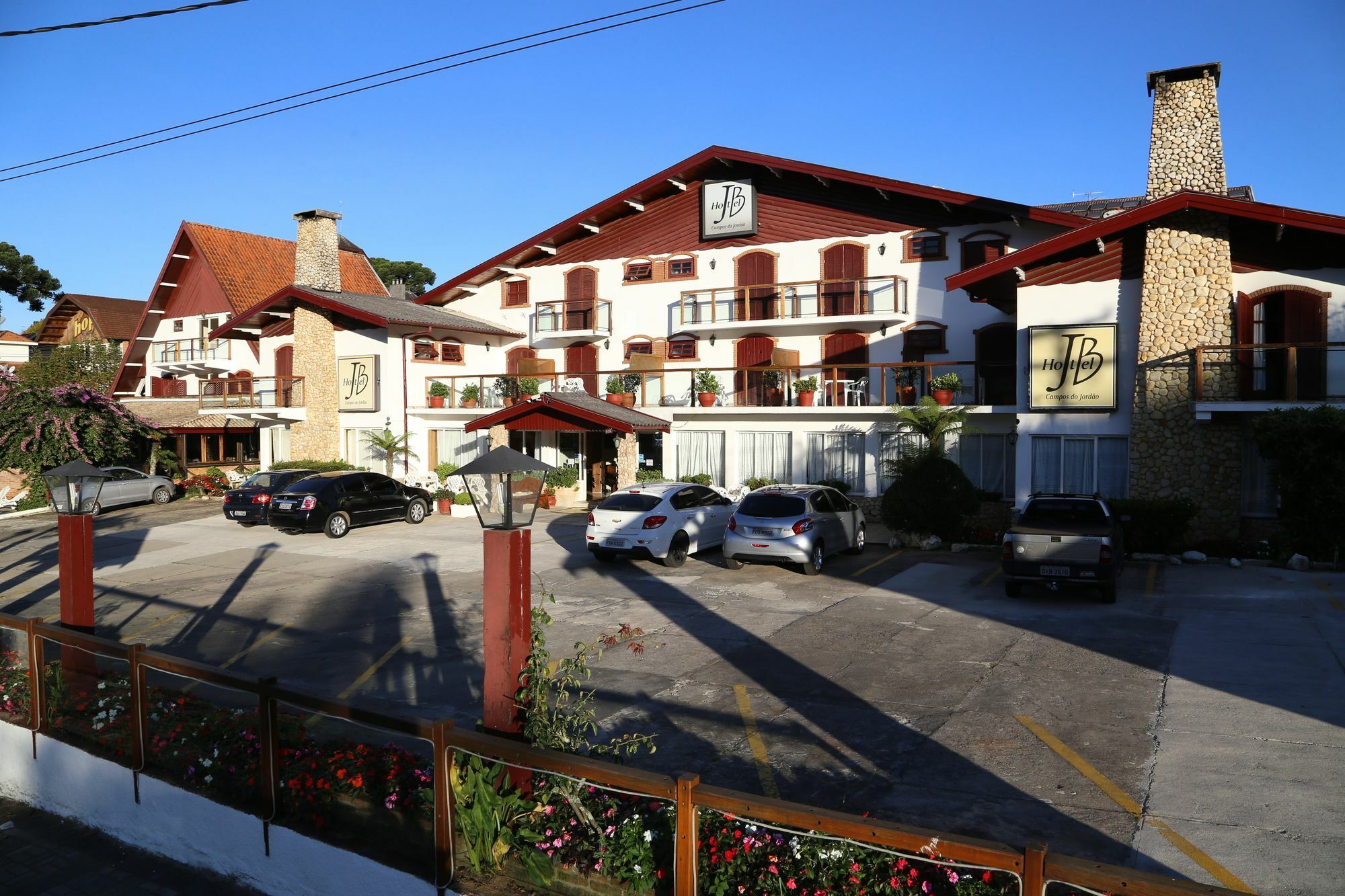 Jb Hotel 3*